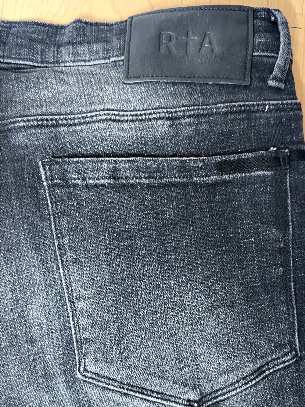 RTA Men’s Distressed Ripped Black Jeans Size 33 Logo Stretch - Picture 6 of 16